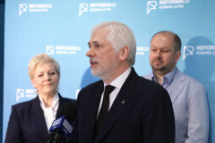 669726121_1403325775159030_5878439237224678680_n