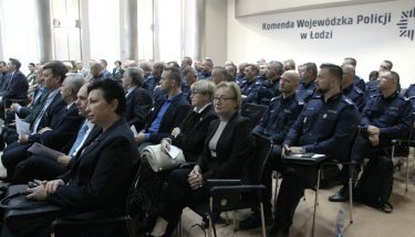 „Pomagamy i Chronimy”. Konferencja łódzkiej policji