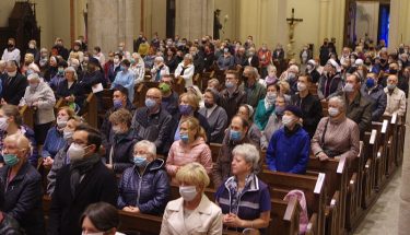 Zdjęcie z mszy świętej inaugurującej uroczyste obchody stulecia diecezji łódzkiej.