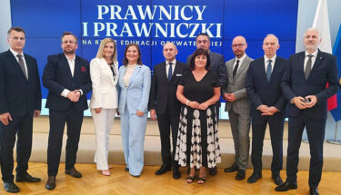 Zdjęcie przedstawiające uczestników konferencji