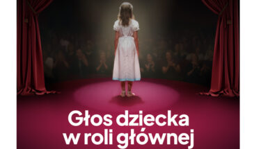 Grafika przedstawiająca dziecko na scenie z napisem "Głos dziecka w roli głównej"